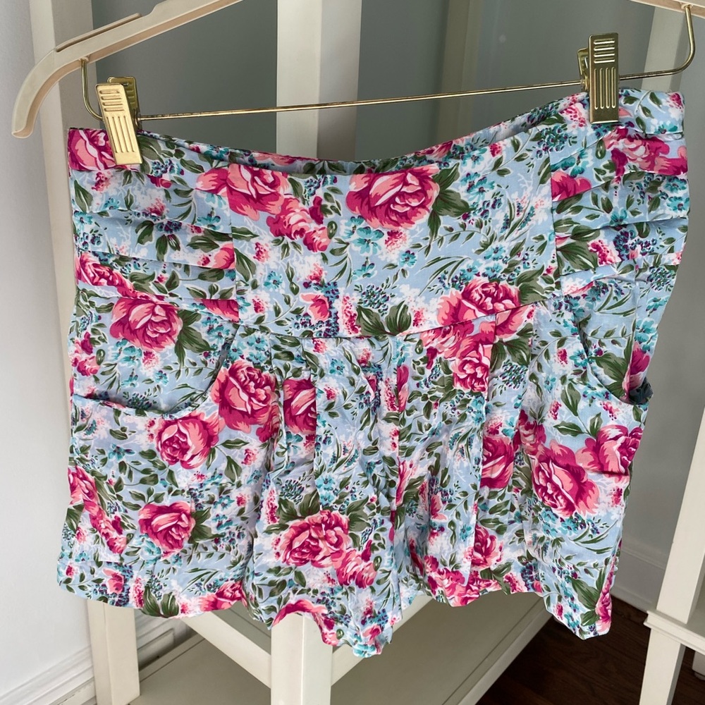 Millou floral shorts